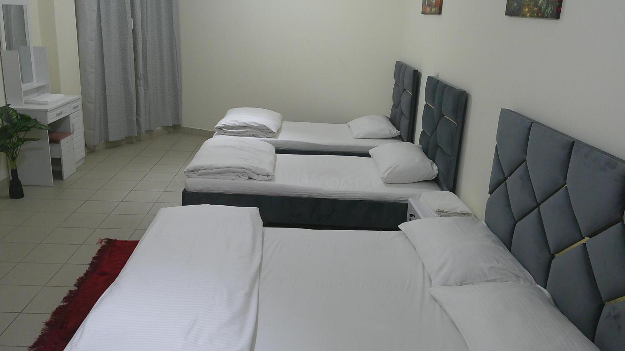 Ruby Star Hostel Dubai F2 エクステリア 写真