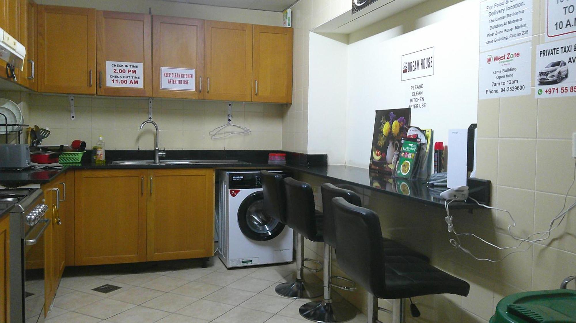 Ruby Star Hostel Dubai F2 エクステリア 写真